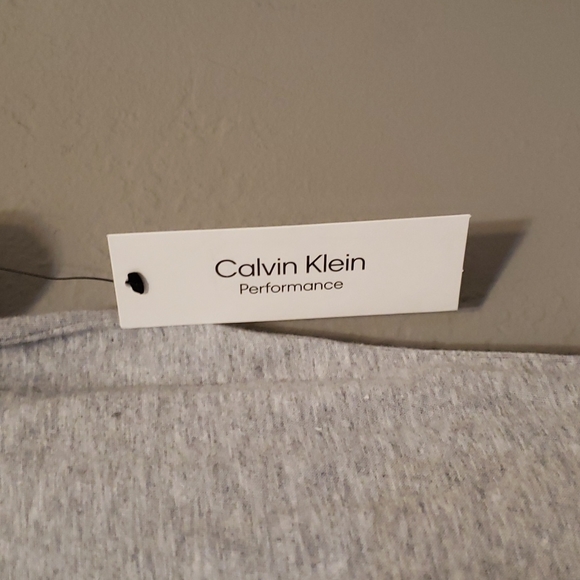 Calvin Klein Performance tee - Picture 3 of 5